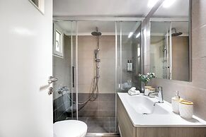 Helios Apartment by A&A Residencies