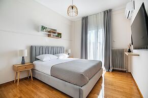 Helios Apartment by A&A Residencies