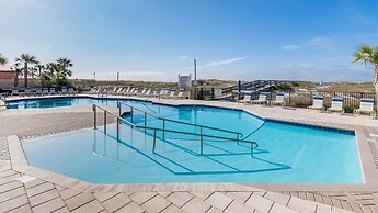 Phoenix East 2 2074 2 Bedroom Condo