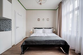Anmut by Revelton