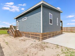 The Blue Flower 2 Bedroom Home