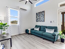 The Blue Flower 2 Bedroom Home