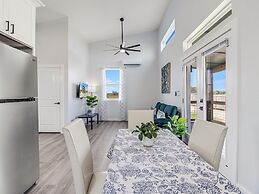 The Blue Flower 2 Bedroom Home