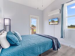 The Blue Flower 2 Bedroom Home