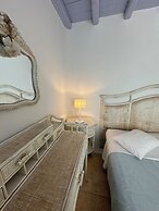 Mimoza Collection suites