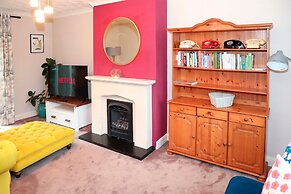 Hassocks Hideaway With Parking Garden