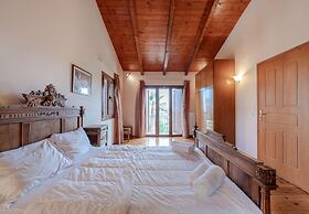 Teacher Cottage in Agia Triada