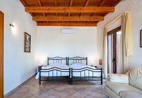 Teacher Cottage in Agia Triada