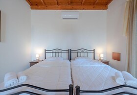 Teacher Cottage in Agia Triada