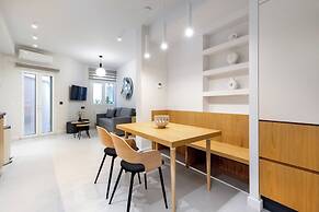 Plaka Clio Apartment by A&A Residencies
