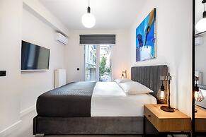 Plaka Clio Apartment by A&A Residencies