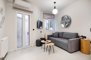 Plaka Clio Apartment by A&A Residencies