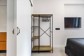 Plaka Clio Apartment by A&A Residencies