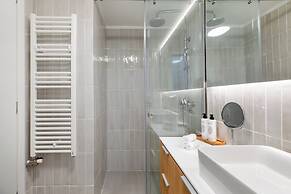 Plaka Clio Apartment by A&A Residencies