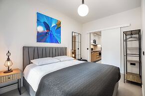 Plaka Clio Apartment by A&A Residencies