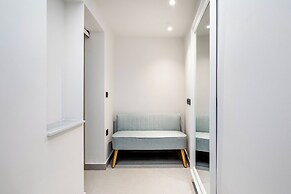 Plaka Clio Apartment by A&A Residencies