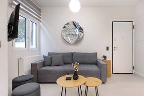 Plaka Clio Apartment by A&A Residencies