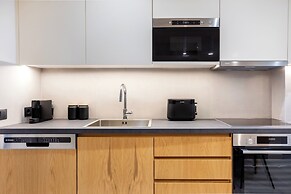 Plaka Clio Apartment by A&A Residencies