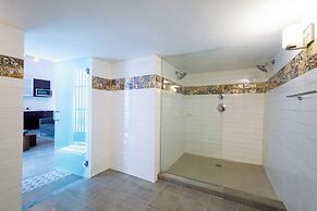 153 Luna by Stay with Bear