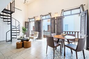 153 Luna by Stay with Bear