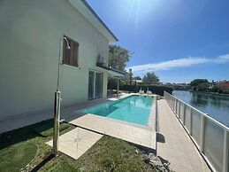 Delightful Villa With Garden and Pool in Albarella