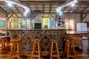 Chal Confort vel com Pisc Wifi Garagem e Jacuzzi