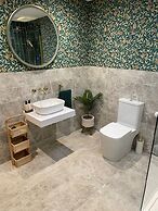 The Blacksmiths Shop hot tub Cottage