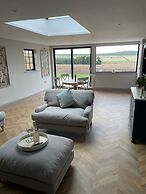 The Blacksmiths Shop hot tub Cottage