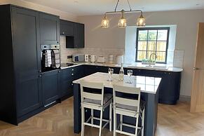 The Blacksmiths Shop hot tub Cottage