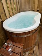 The Blacksmiths Shop hot tub Cottage