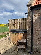 The Blacksmiths Shop hot tub Cottage