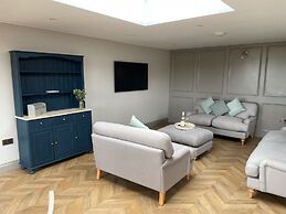 The Blacksmiths Shop hot tub Cottage