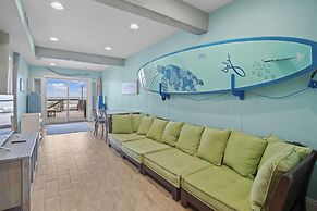 Green Reef #7- Emerald Horizon