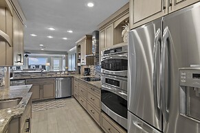 Green Reef #7- Emerald Horizon