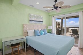 Green Reef #7- Emerald Horizon