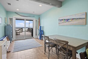 Green Reef #7- Emerald Horizon