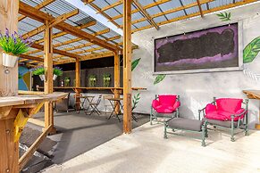 City Beach Apartments