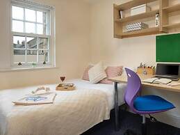 Student Only Cable Street