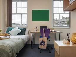 Student Only Cable Street