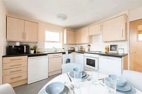 Student Only Cable Street