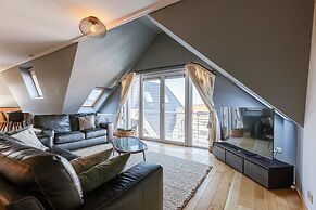 Huswell - Comfortable Apartment With Scenic Views