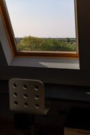 Huswell - Comfortable Apartment With Scenic Views