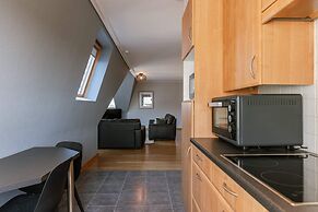 Huswell - Comfortable Apartment With Scenic Views