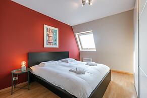 Huswell - Comfortable Apartment With Scenic Views