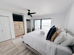 Charline at Shoreline Villas