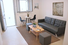 Assyr C - Santorini Cozy Retreat