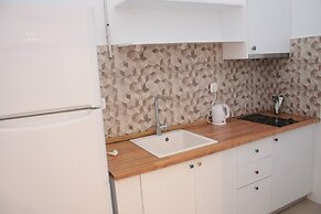 Assyr C - Santorini Cozy Retreat