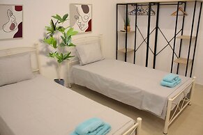 Assyr C - Santorini Cozy Retreat