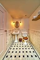 Munjoh Island House Suites and Spa