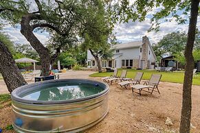 El Dorado Private 2-acre Escape With Pool & Guest Suites Firepit, Play